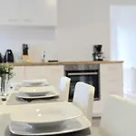 Apartment Modern 4-room With Balcony & Free Parking & Free Wi-fi - Ka02 *