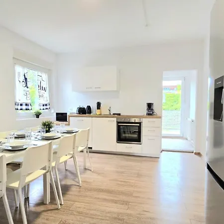 Modern 4-room With Balcony & Free Parking & Free Wi-fi - Ka02 דירה איסרלון