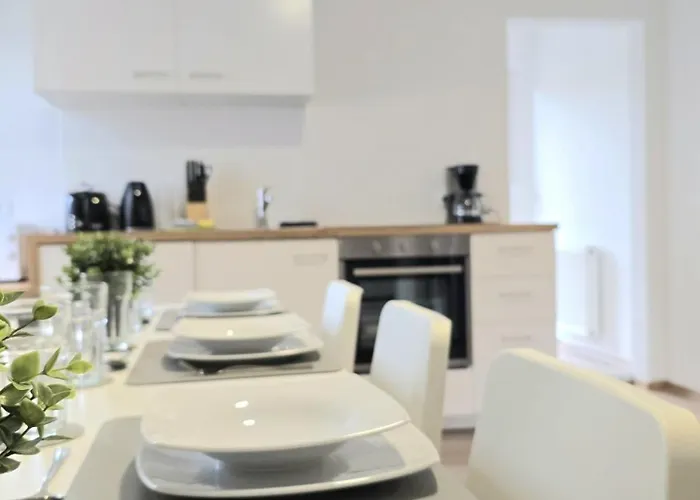 Lejlighed Modern 4-room With Balcony & Free Parking & Free Wi-fi - Ka02 *