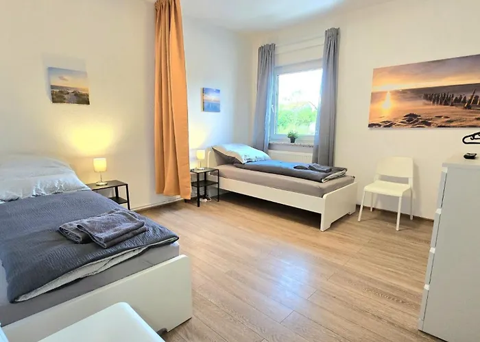 Modern 4-room With Balcony & Free Parking & Free Wi-fi - Ka02 *