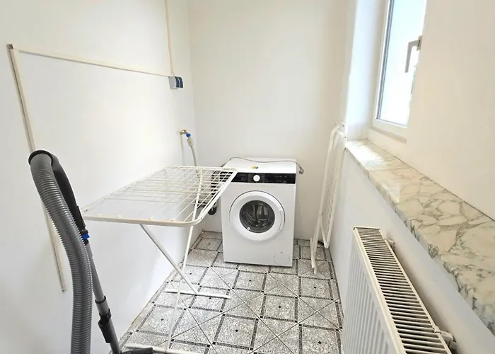 -cs24- 4 With Rooftop - Ka02 *