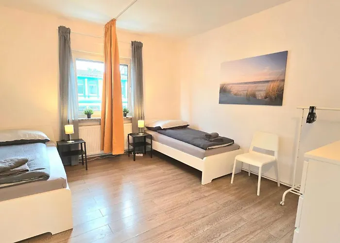 Modern 4-room With Balcony & Free Parking & Free Wi-fi - Ka02