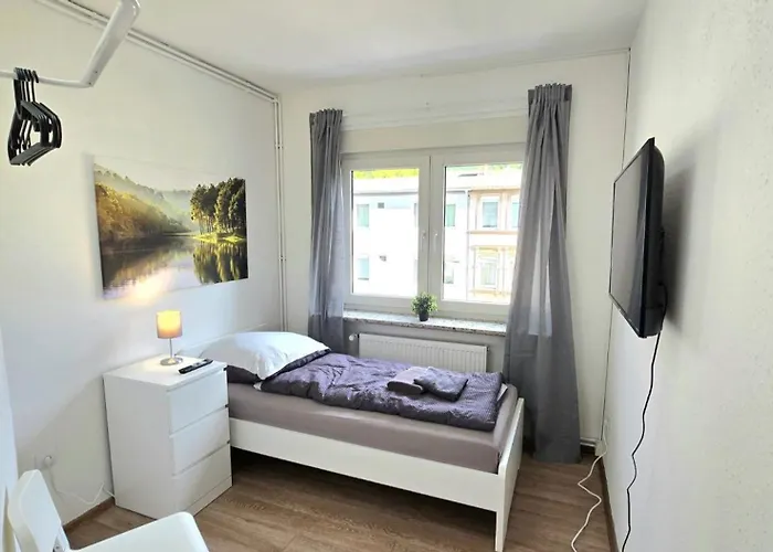 Modern 4-room With Balcony & Free Parking & Free Wi-fi - Ka02 *
